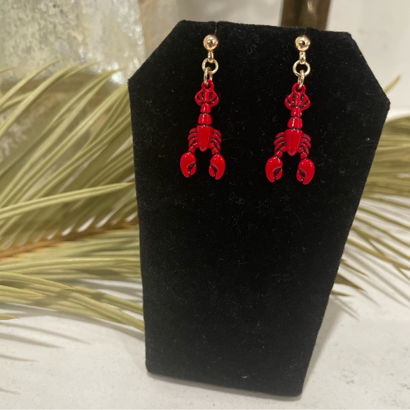 Handmade Red Crawfish Earring - Picture 2 of 3